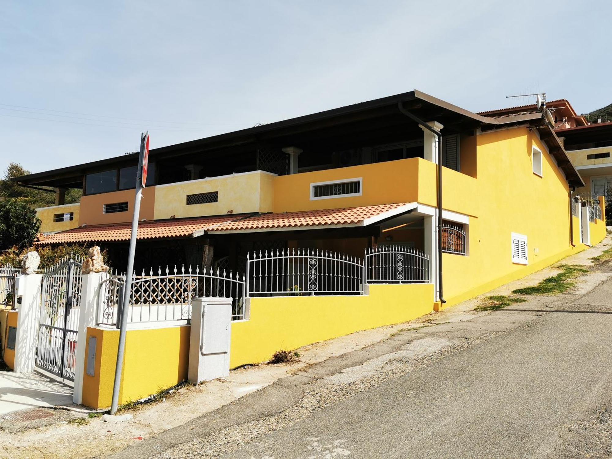 Ferienwohnung La Casa Di Angelo Tresnuraghes Exterior foto